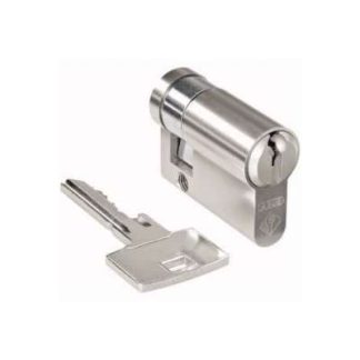 Извлечение ключа из полупрофильной вставки посередине — Аксессуары для домашнего коммутационного устройства...