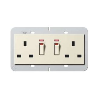 Двойная розетка 13А с выключателем CWS - Розетка (278401)