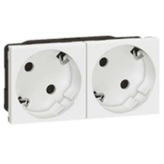 Розетка SCHUKO 45° двойная белая 077252