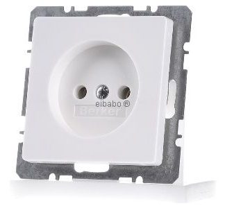 Розетка или защитный контакт kt Berker Q.1 полюс - Электрическая розетка 6161036089