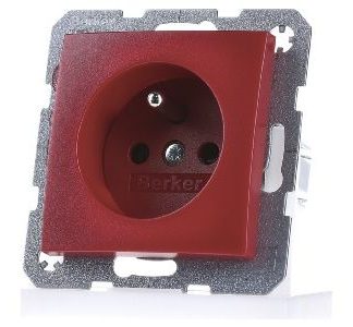 Розетка с защитным контактом S.1/B. - Вилка с заземляющим штырем 6768760062