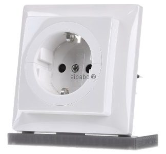 Розетка Alpine белого цвета - электрическая розетка 20 EUAB-914