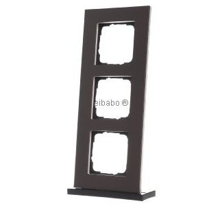 3 рамки темно-коричневого цвета - трехсекционная рамка 0213223