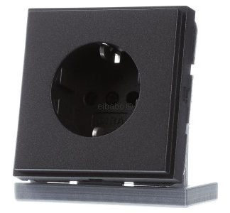 Розетка TX-44 антрацитового цвета, степень защиты IP20 - защитный контакт розетки 418867