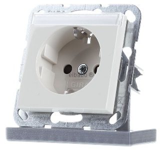 Розетка BSF кремово-белого цвета - Защитный контакт розетки 446201