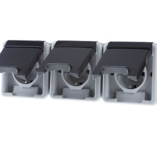 Тройная горизонтальная розетка. AP Серый - Защитный контакт розетки серый 478930