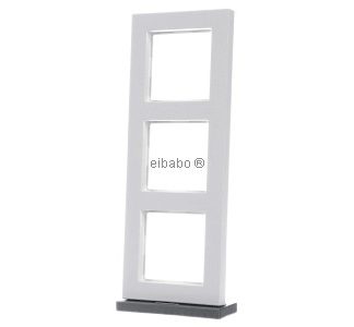 Тройная рамка A 550 - Тройная рамка белого цвета A5583BFWM