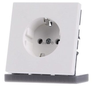 Розетка SCHUKO без зажима - штекерная розетка LS1520NWM