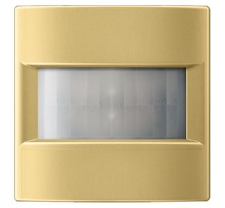 Автоматическое включение в стандартной комплектации - датчик движения 30 м ME 17180 C