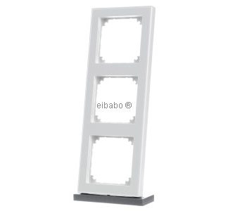 Тройная рамка Polar белого/глянцевого цвета, горизонтальная/вертикальная - 3-белая рамка белого цвета 478319