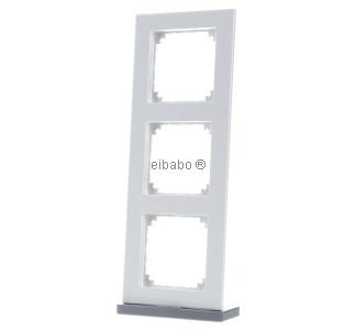 Рамка 3x для скрытого монтажа - Рамка 3-створчатая, белая 503319