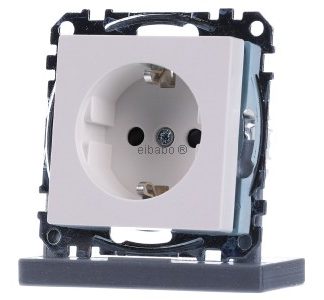 Розетка Schuko, белый цвет, защита от случайного контакта - Розетка (MEG2300-0419)