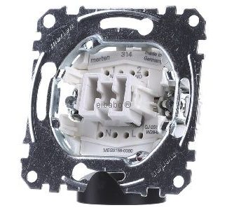 Кнопка включения 1 Вт, 1 полюс, 10 А, 250 В - Кнопка с одним переключающим контактом MEG3156-0000